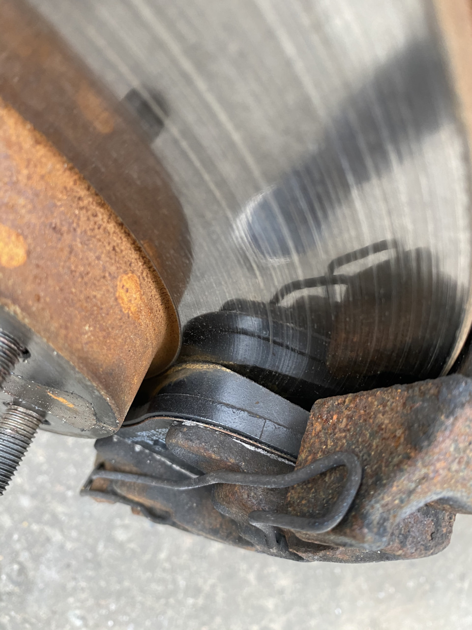 Нерівномірне знос колодок 1