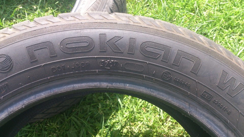 Продам зимову гуму Nokian W 205/55 R16 1