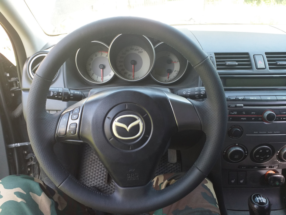 Перешитий кермо Mazda 3 1
