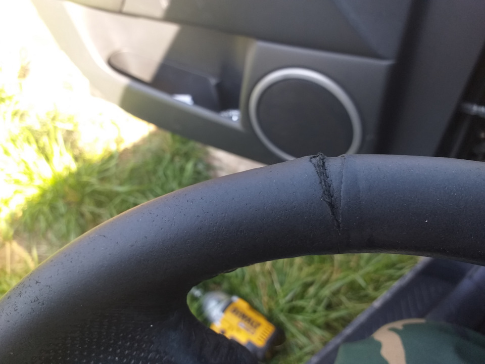 Перешитий кермо Mazda 3 4
