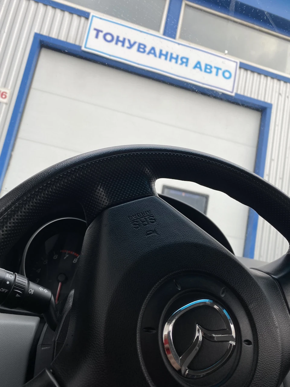 Чуток у салоні потемніло 😎тонування