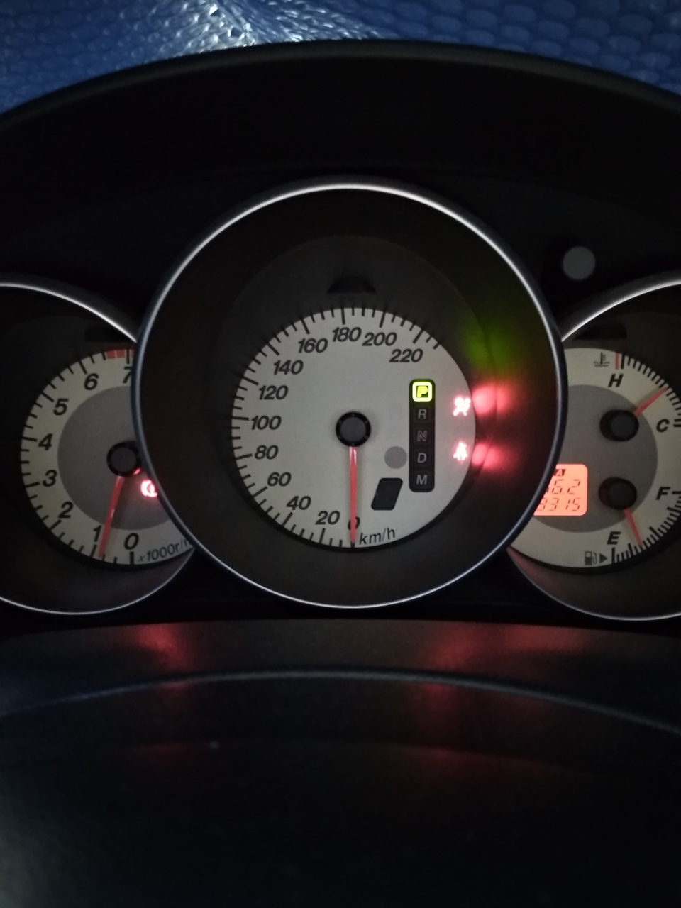 Mazda 3 - горить лампочка airbag 1