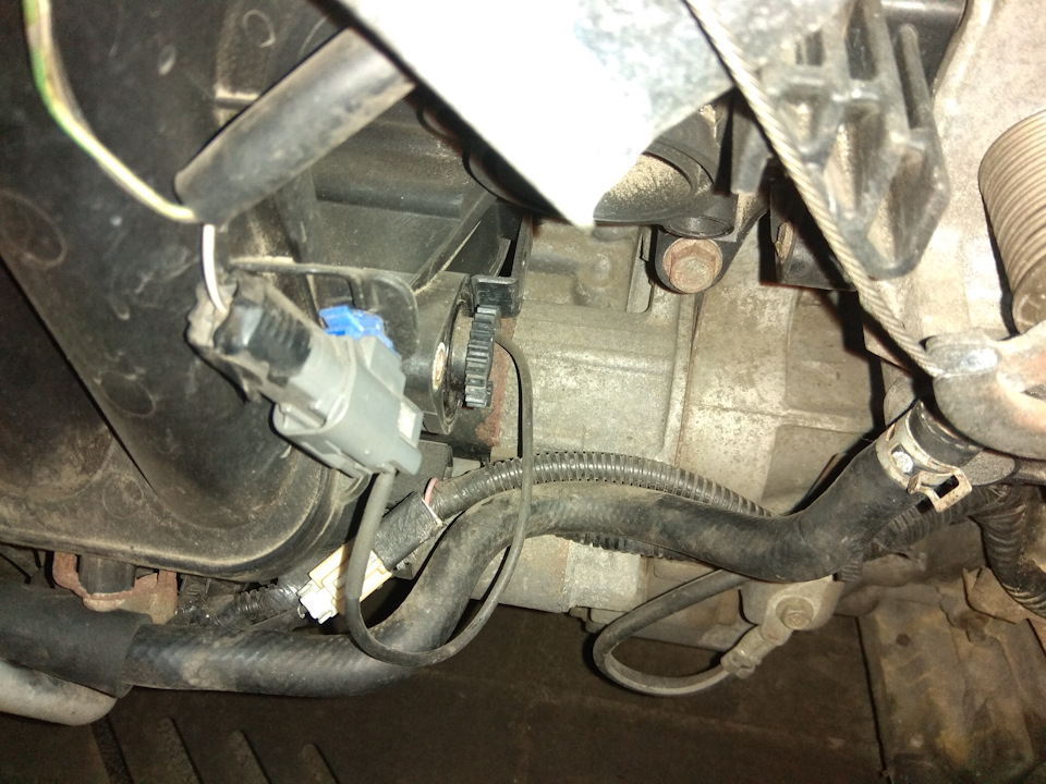 Стук двигуна 1.6 Mazda 2