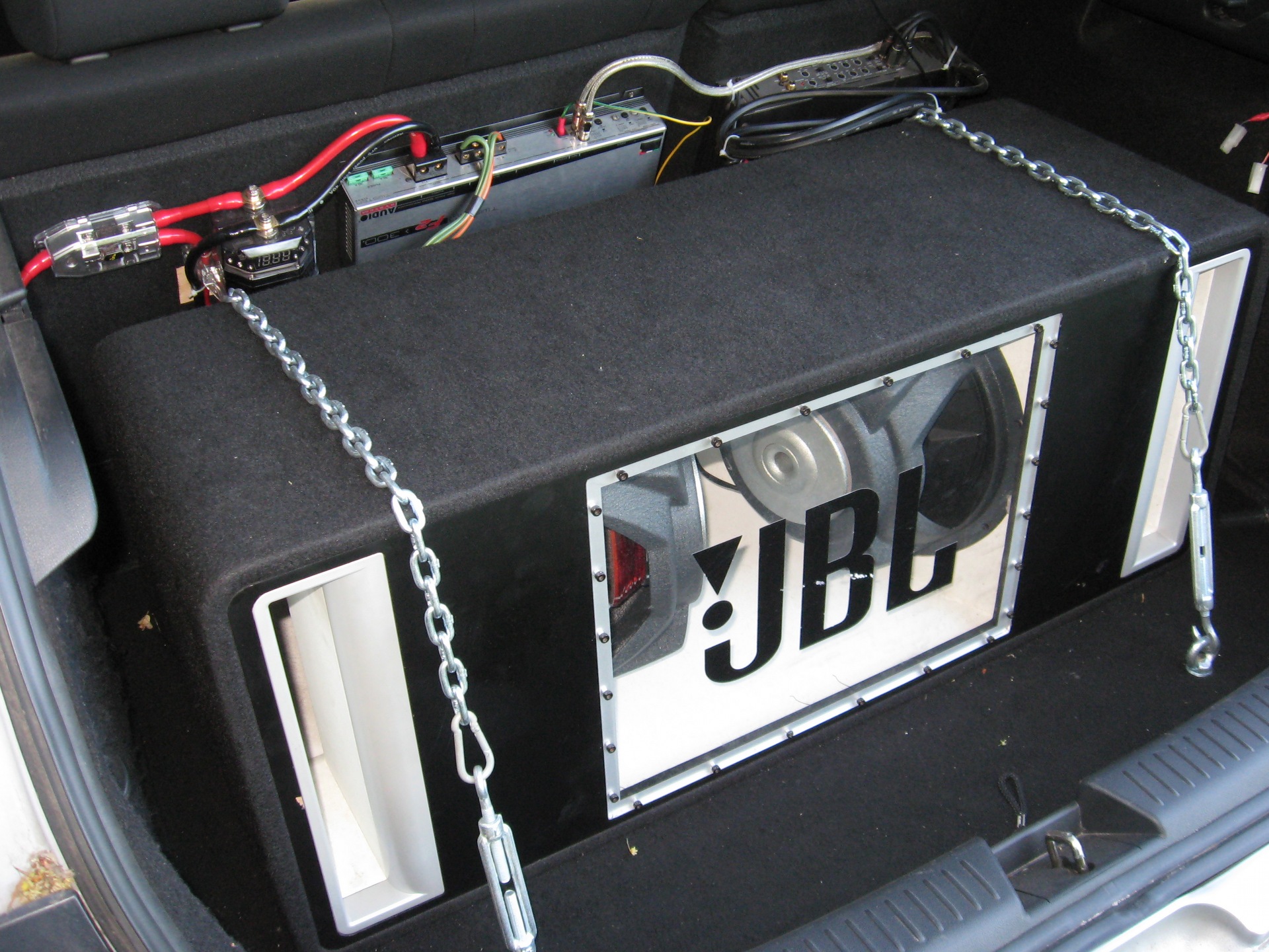 шапка jbl 1