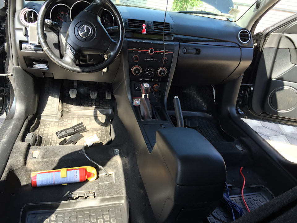 Чохли MW Brothers для Mazda 3 1