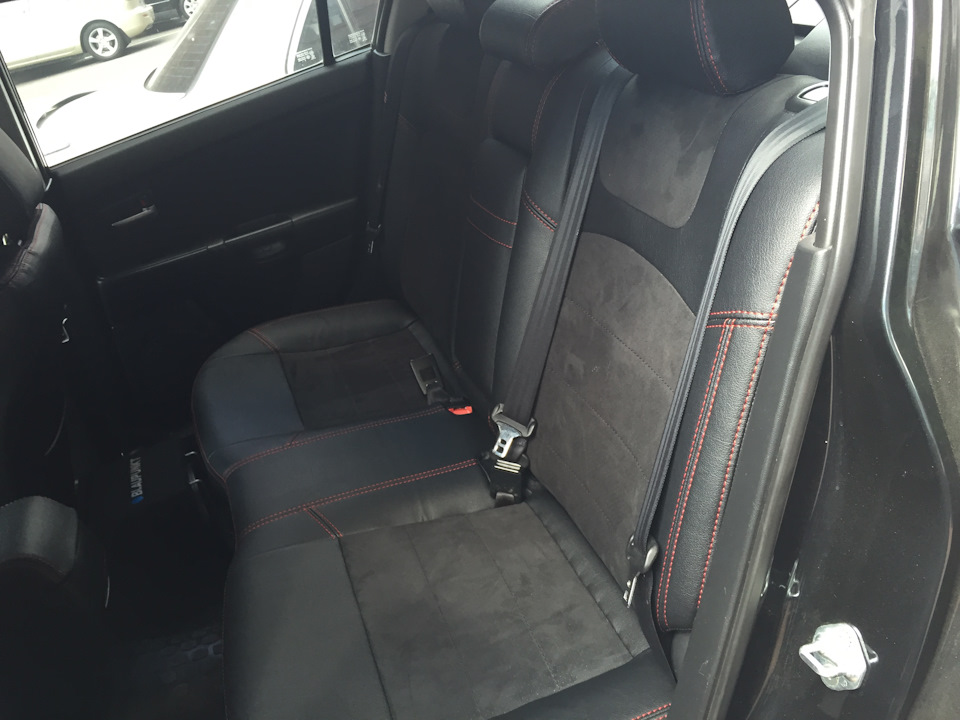 Чохли MW Brothers для Mazda 3 5