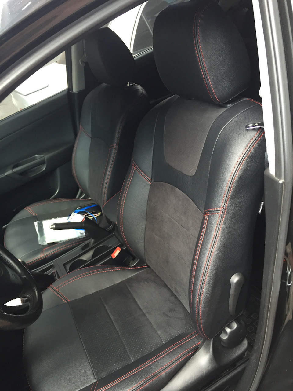 Чохли MW Brothers для Mazda 3 4