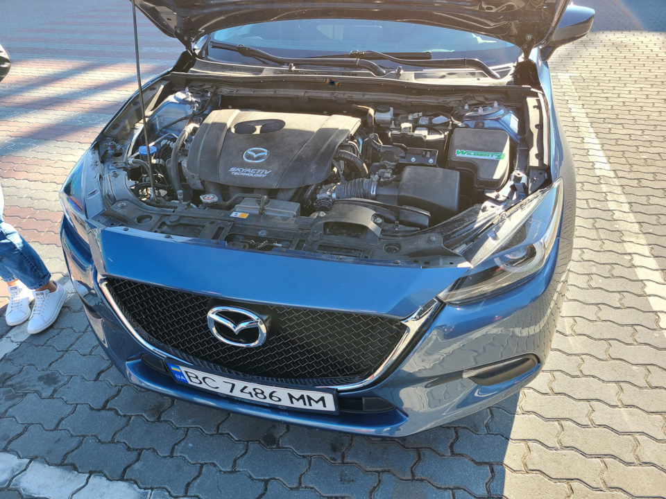 Пошук та купівля Mazda 3 2.5 Touring USA 5