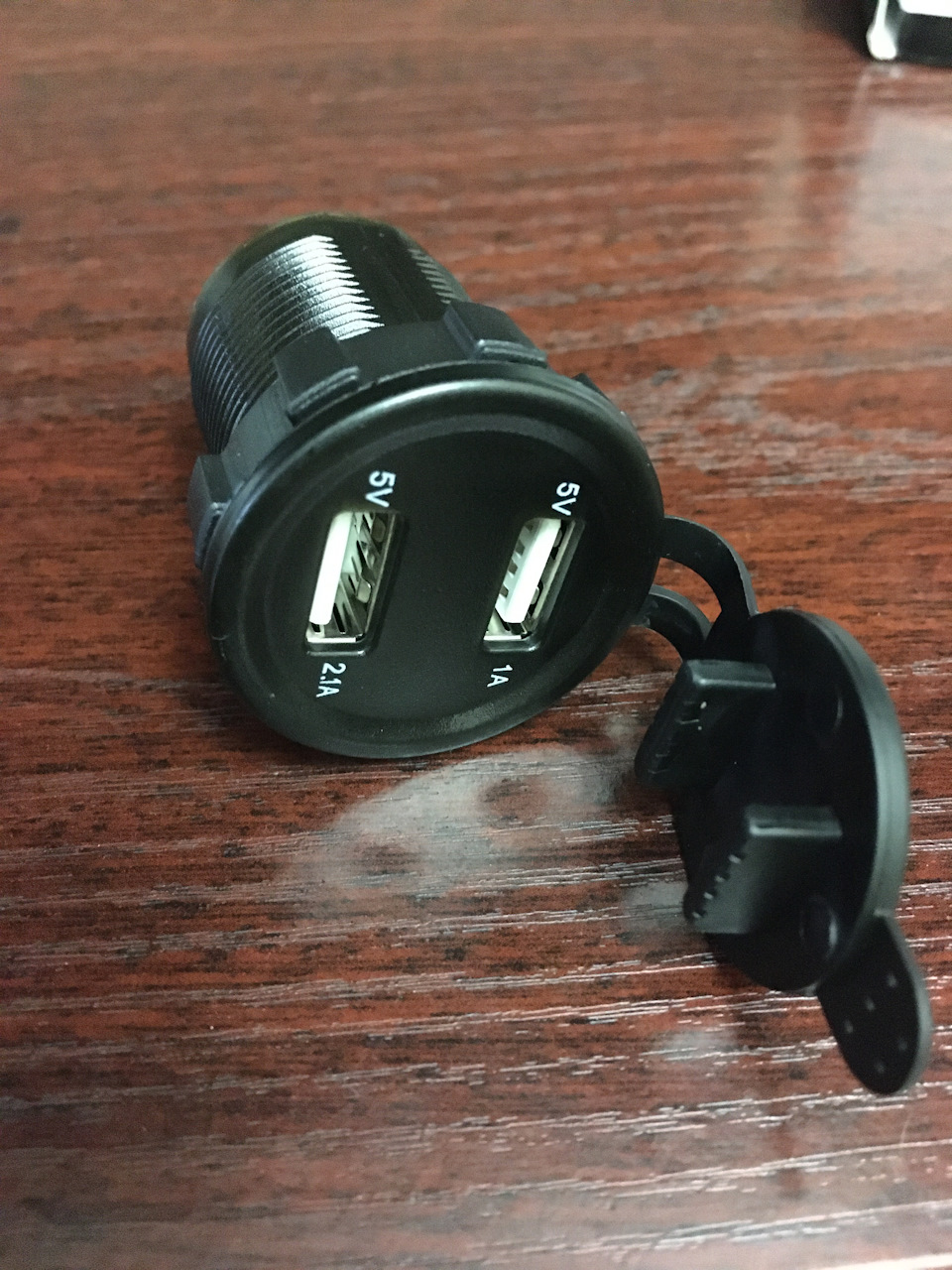 USB + вольтметр (додатково: емулятор CD чейнджера + за дрібницями) 3