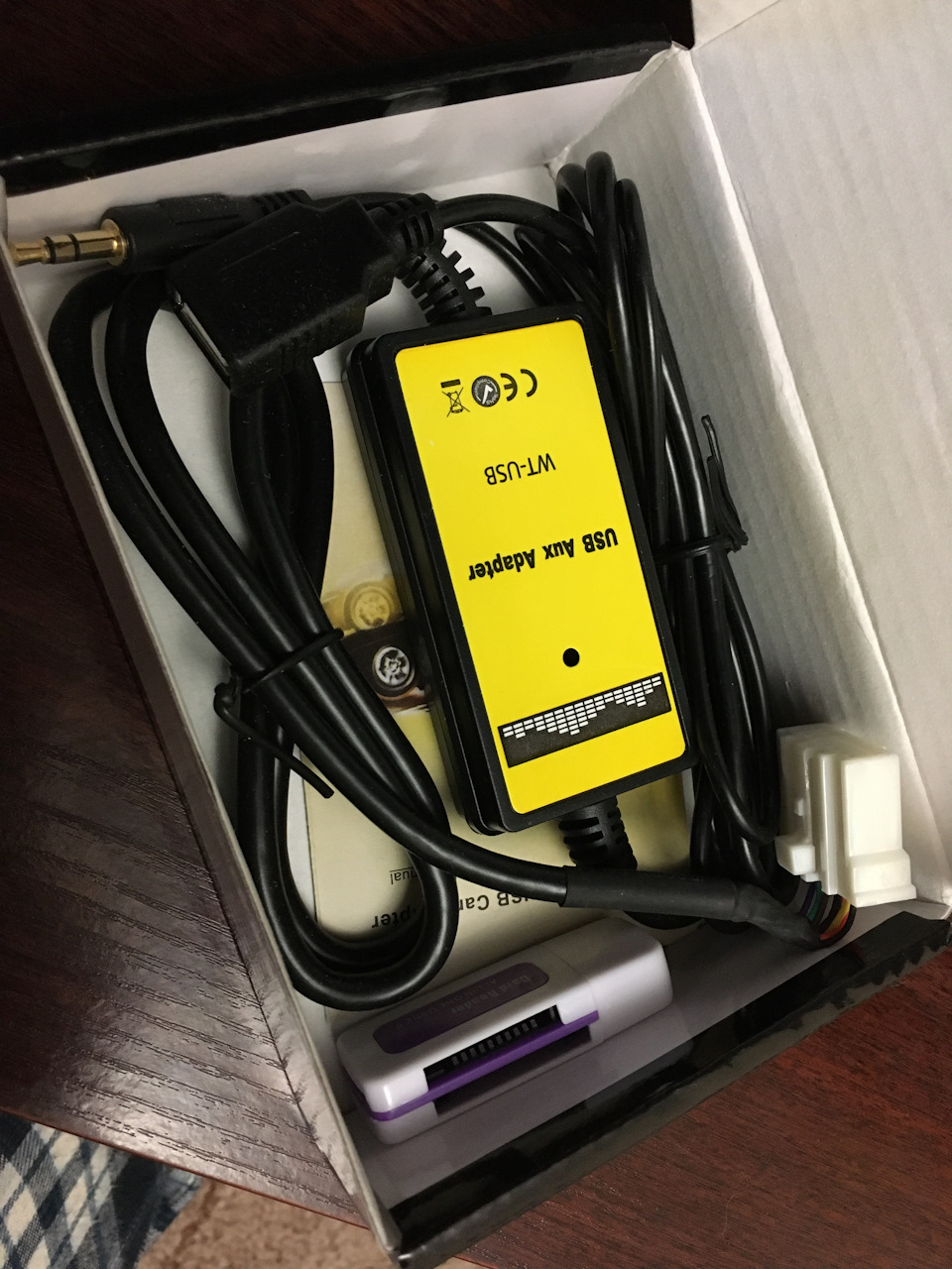USB + вольтметр (додатково: емулятор CD чейнджера + за дрібницями) 4