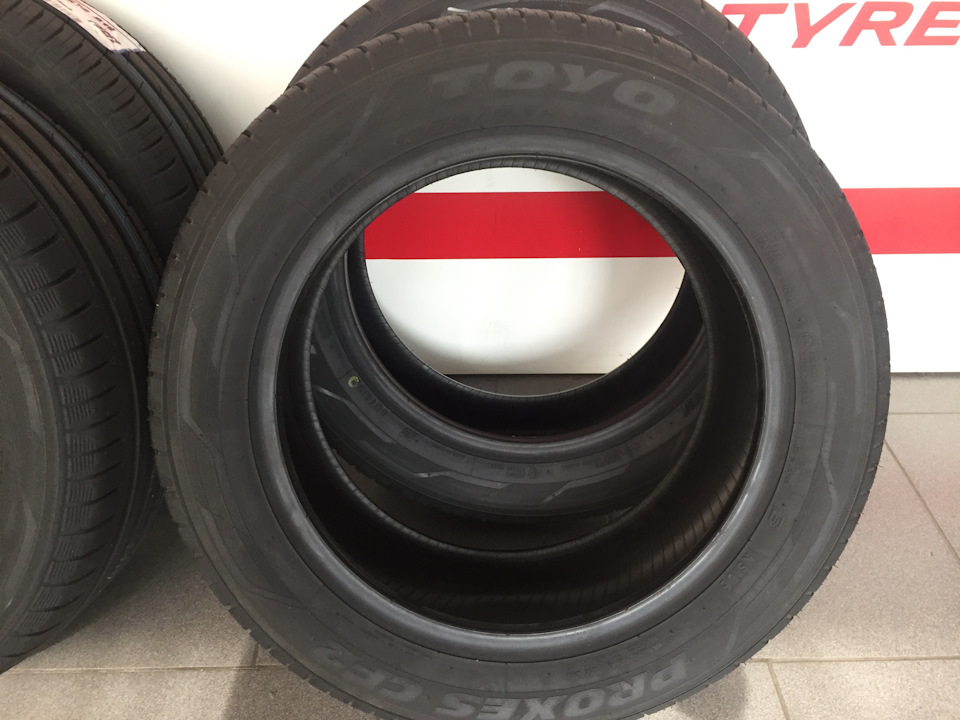 TOYO PROXES CF2 3