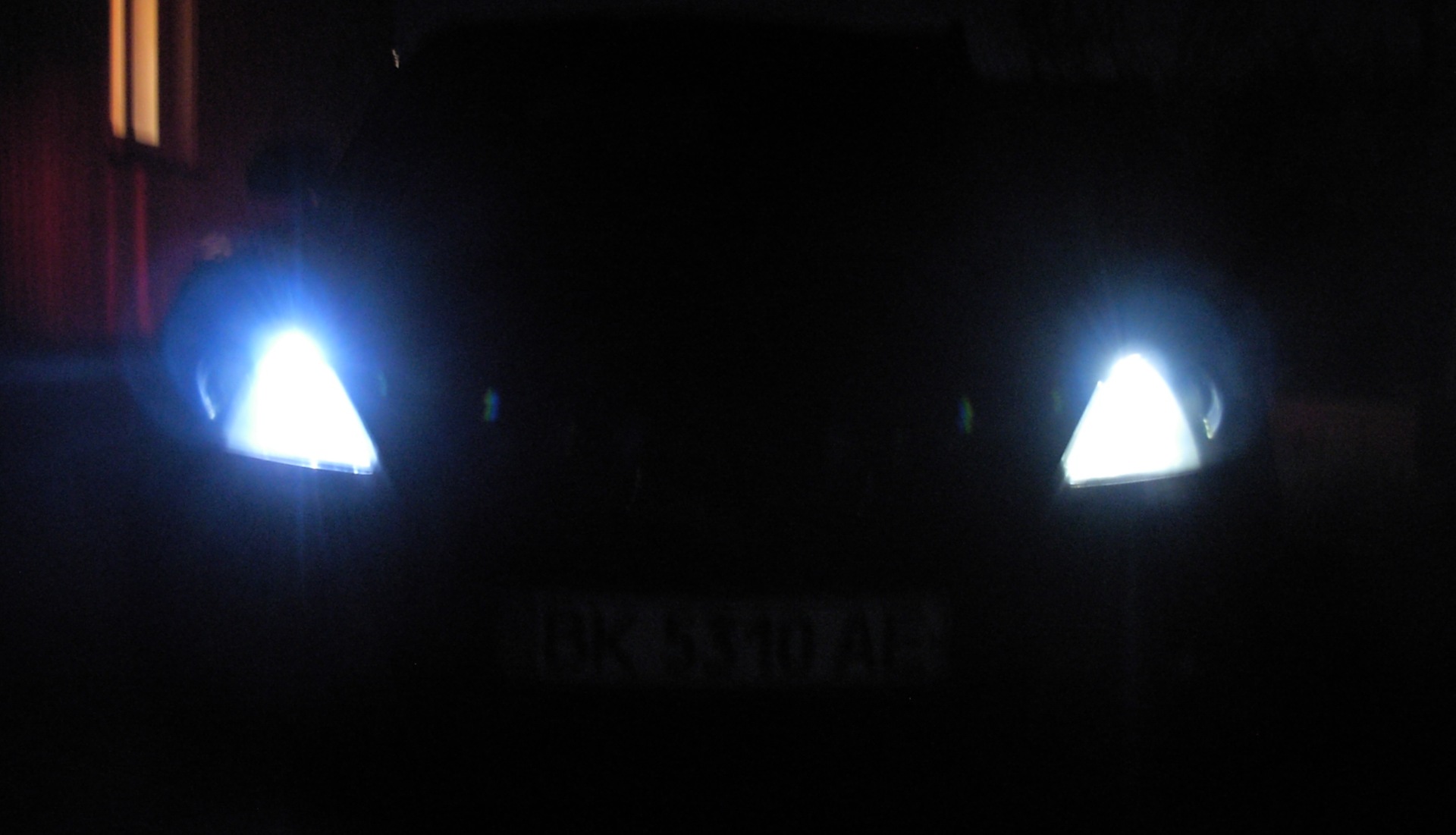 Яскраво засвітився однак. 3