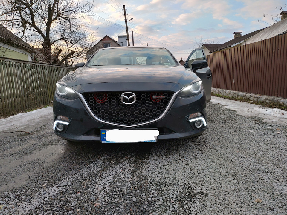 Вії на Mazda 3 BM 4