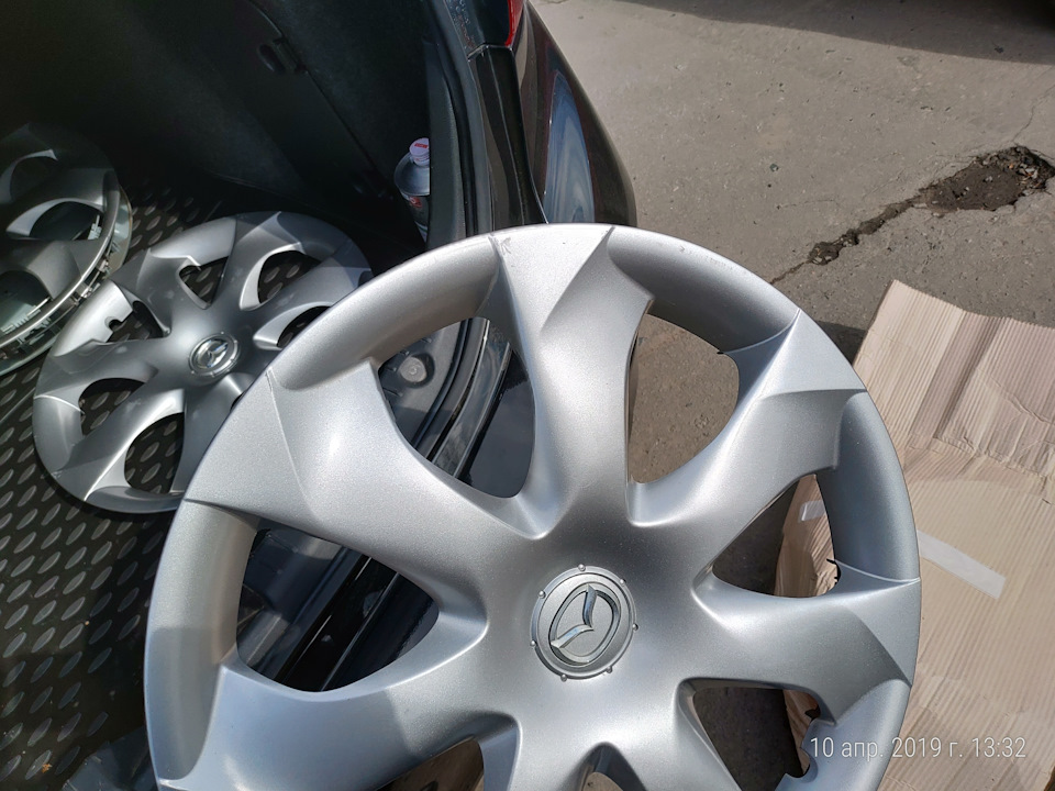Скупий платить двічі. Оригінальні ковпаки на Mazda 3 2