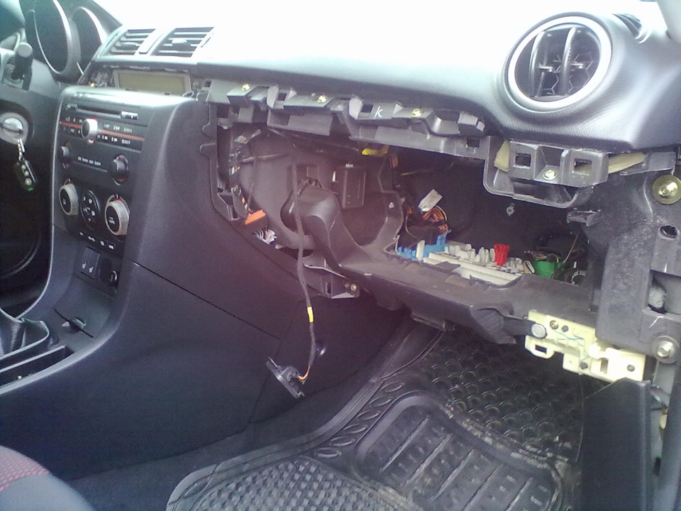 Встановив USB-адаптер Yatour M-06 4