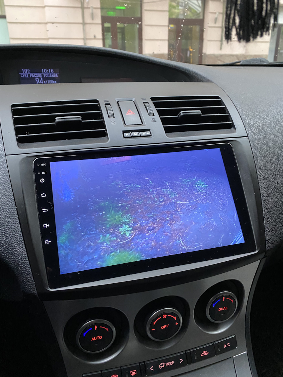Нова магнітола + Apple CarPlay 1