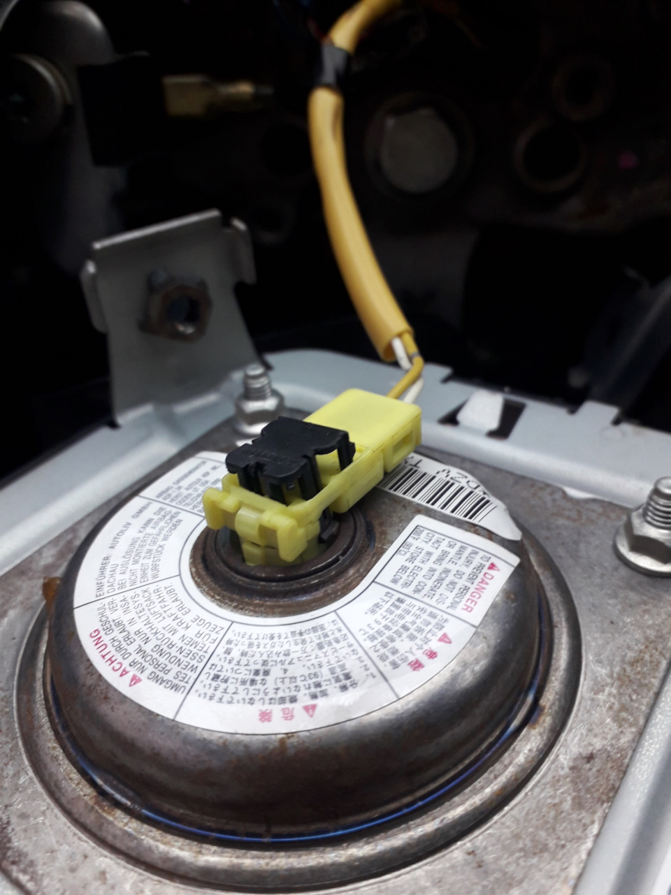 Ремонт підрульового шлейфу mazda3 bk 2007 4