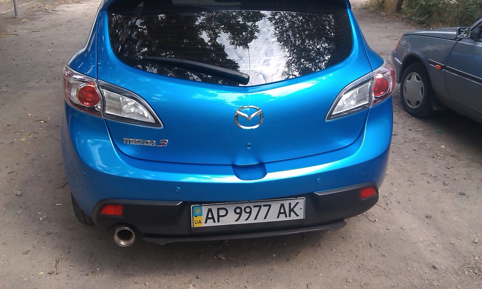 Витягуємо червоне скло туманки у Mazda 3 new 3