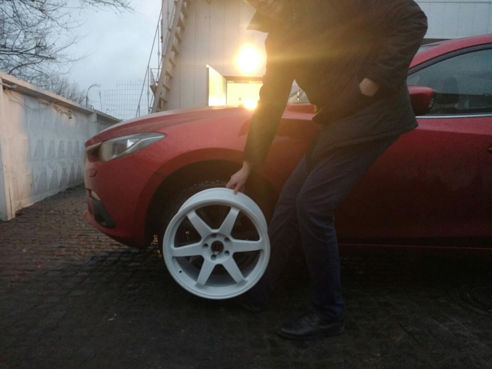 Прикладка дисків Volk Rays TE37 R18 3