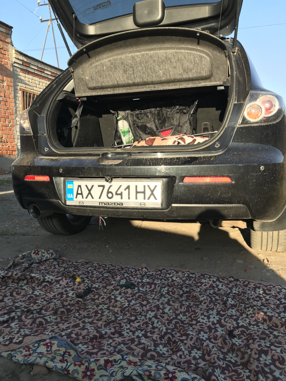 Задній дифузор, освітлення багажника 3