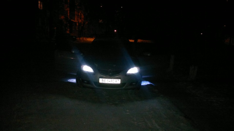 Підсвічування логотипу в дверях автомобіля Mazda. Mazda Logo. 4-е покоління. 5