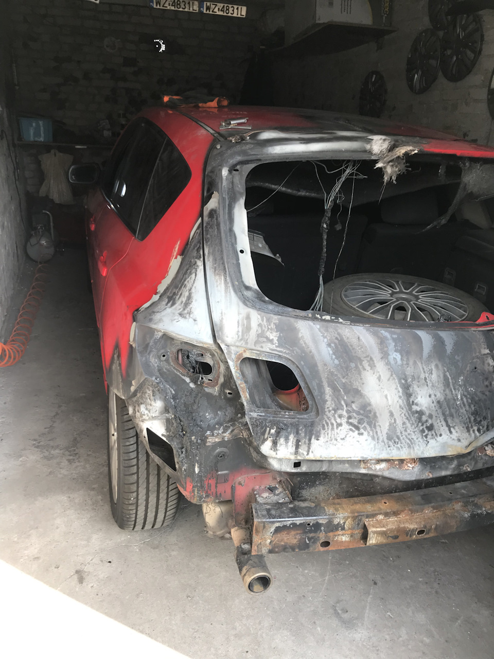 Прийняття людської подоби або як Mazda 3 отримувала друге життя) 3