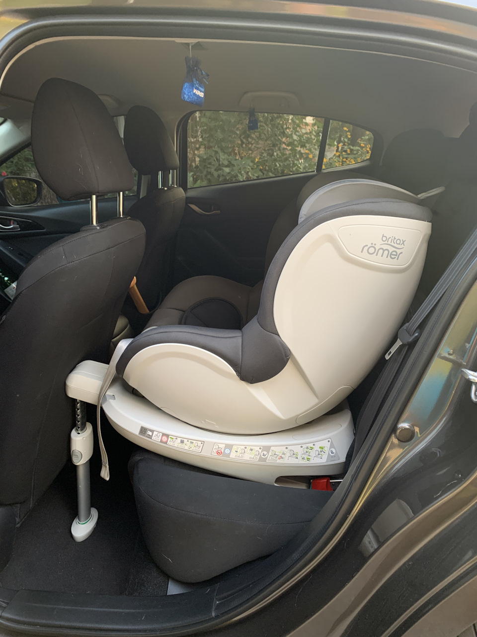 Крісло штурмана Britax Romer Dualfix 1