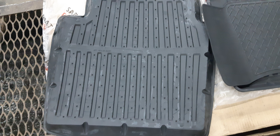 ▀▄ Гумові килимки SRTK 4