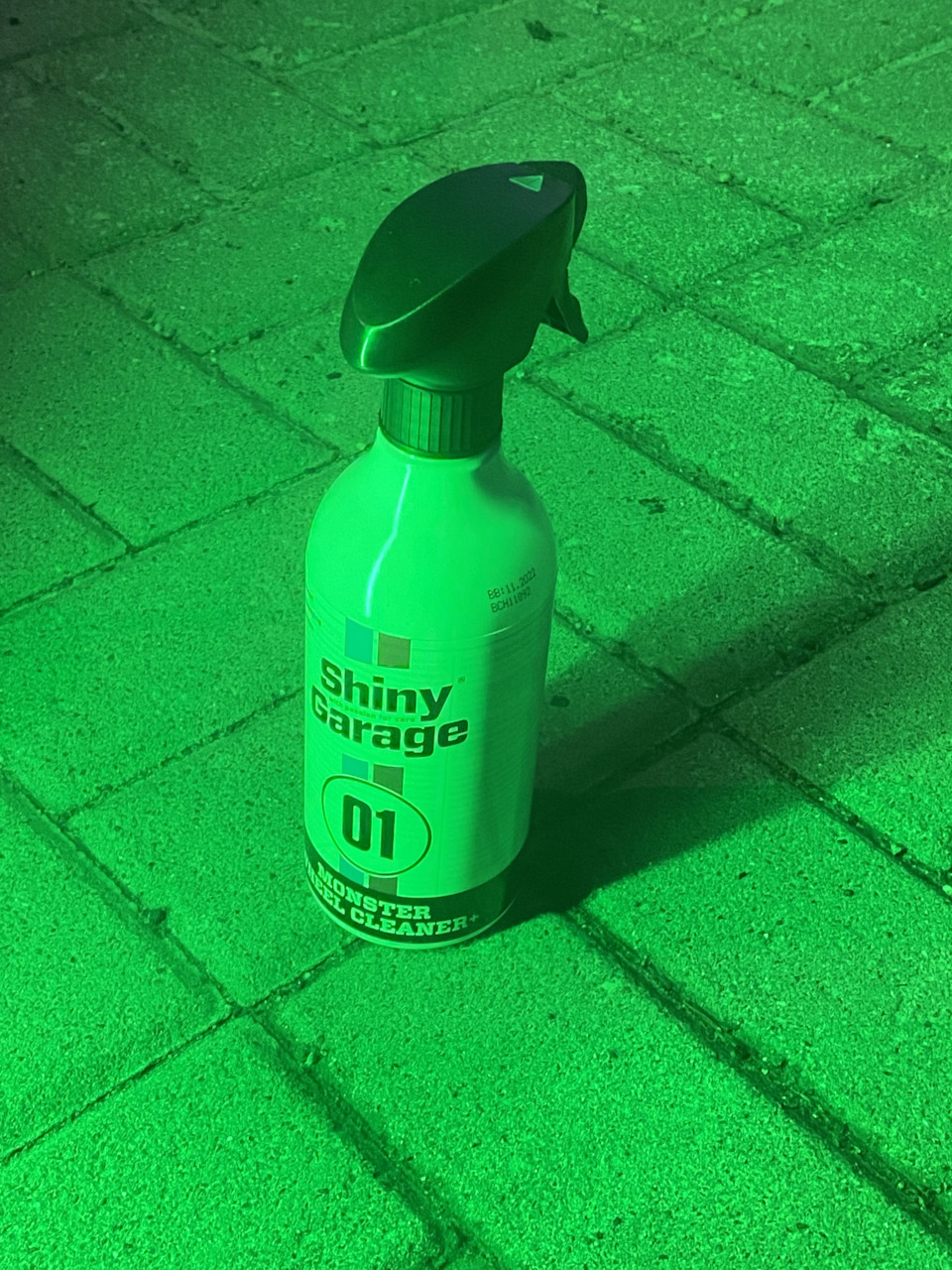 Shiny Garage Monster Wheel Cleaner+ 2