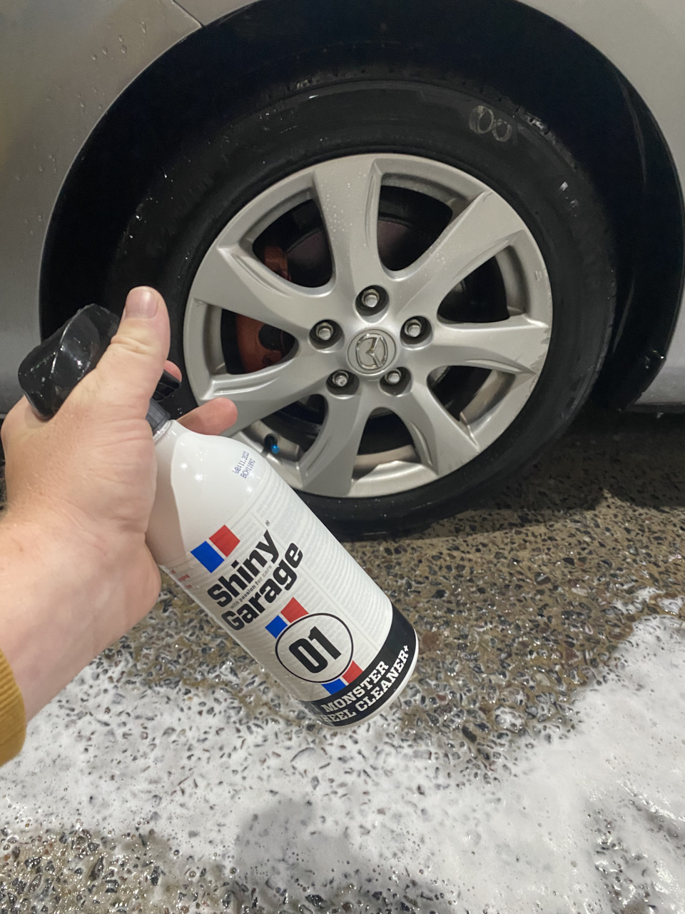 Shiny Garage Monster Wheel Cleaner+ 4