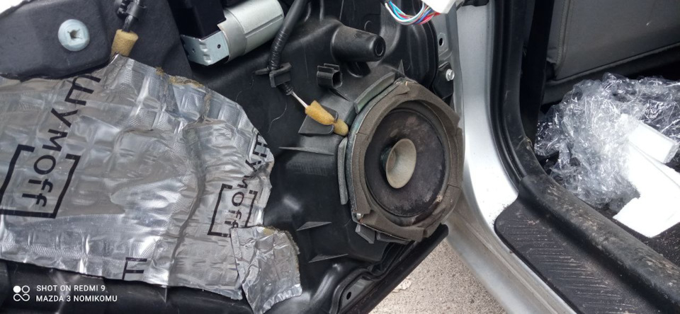 #83. Light-upgrade штатної аудіосистеми Mazda 3 BK. Заміна динаміків 3