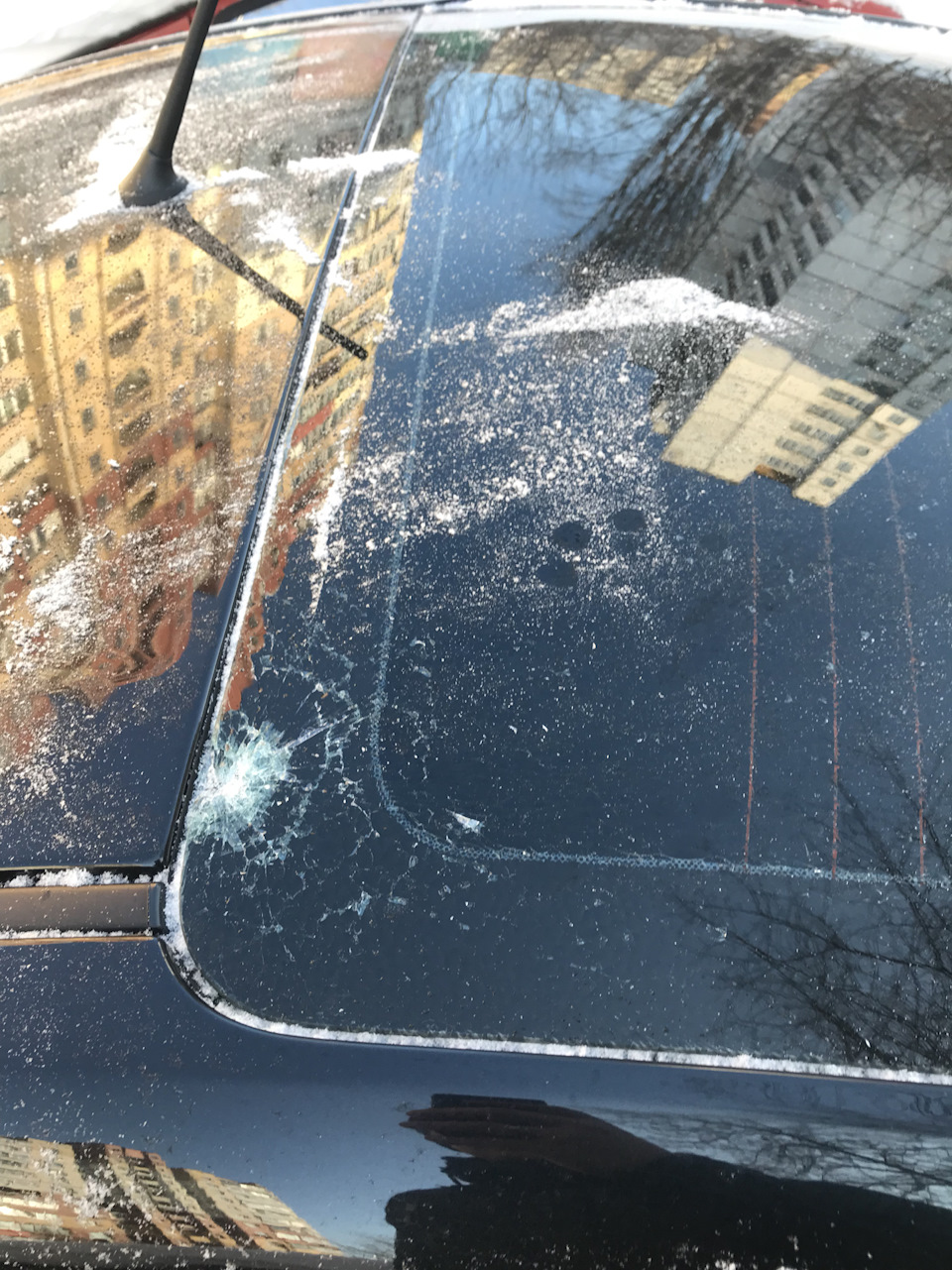 Заміна заднього вітрового скла 1