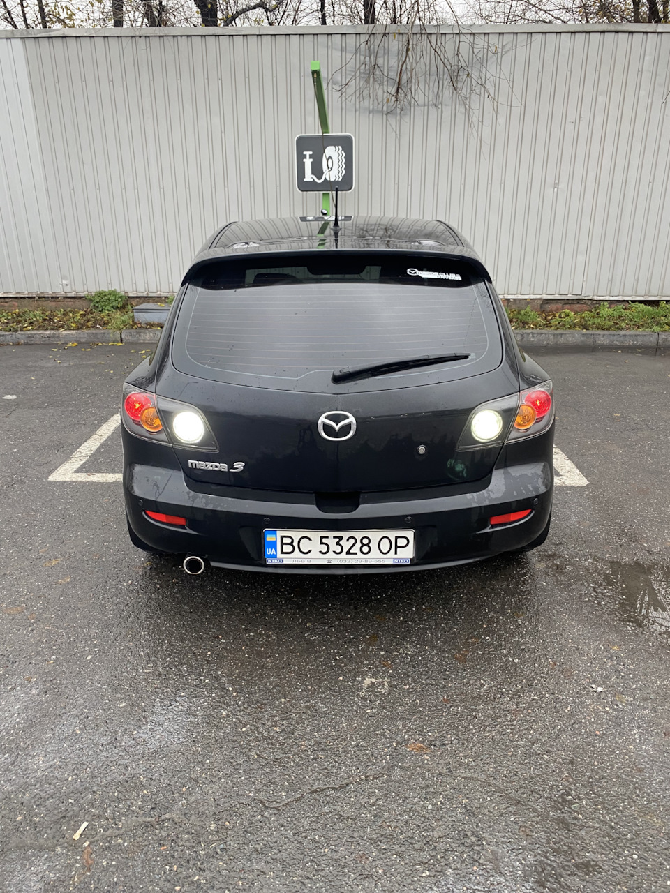 3. Задній хід mazda 3 bk від праворукою 4
