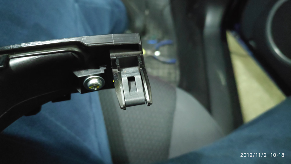 USB емулятор для магнітоли в гніздо підключення СD боксу. 3