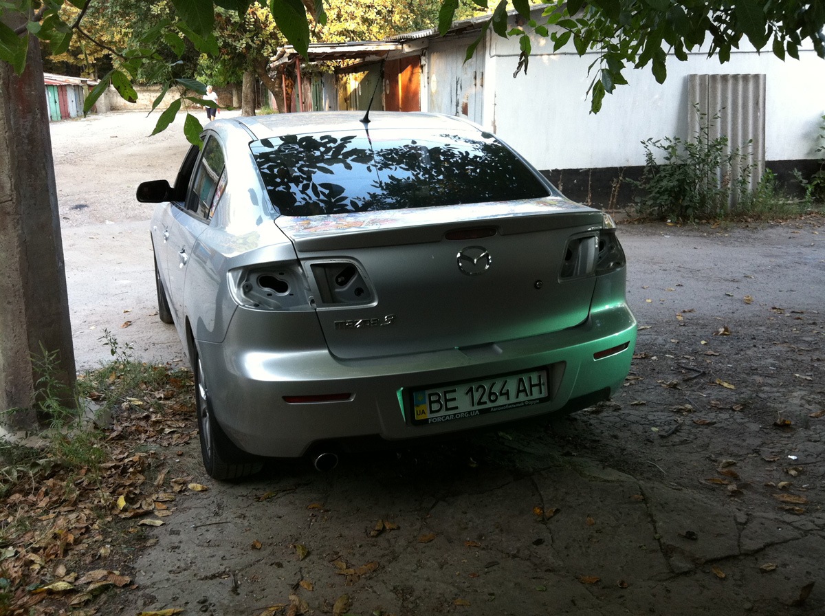 JDM Face. Stage 2 - Red tail lights 1