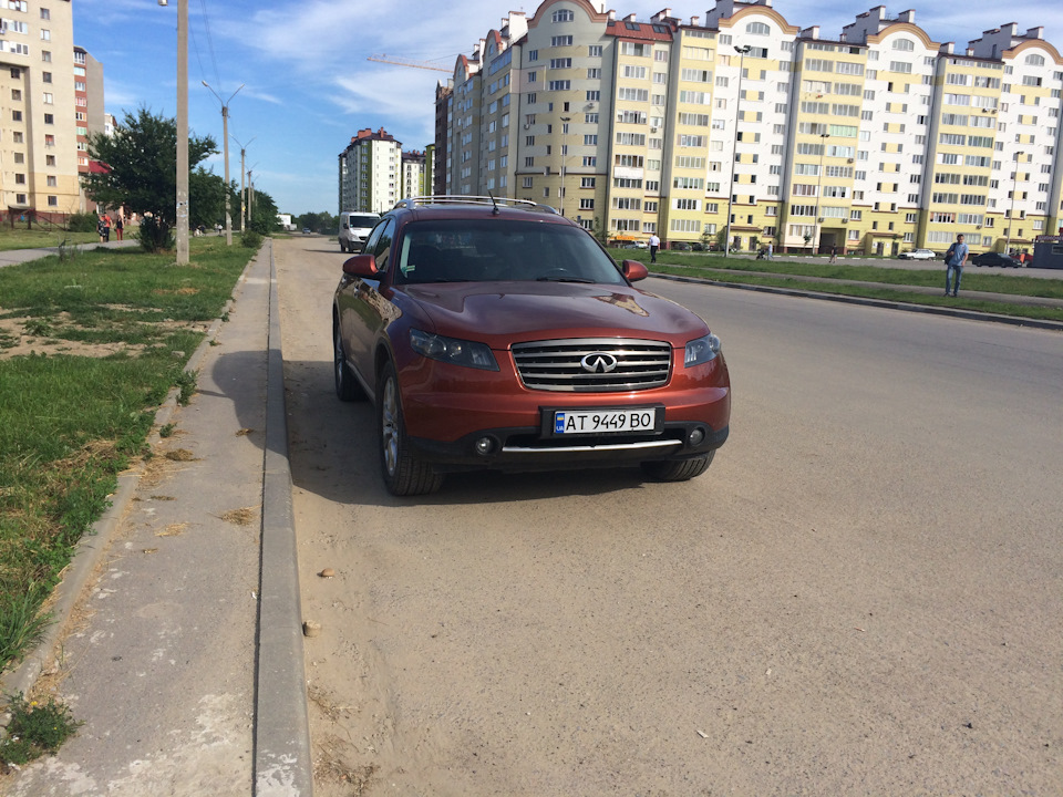 Infiniti FX 1