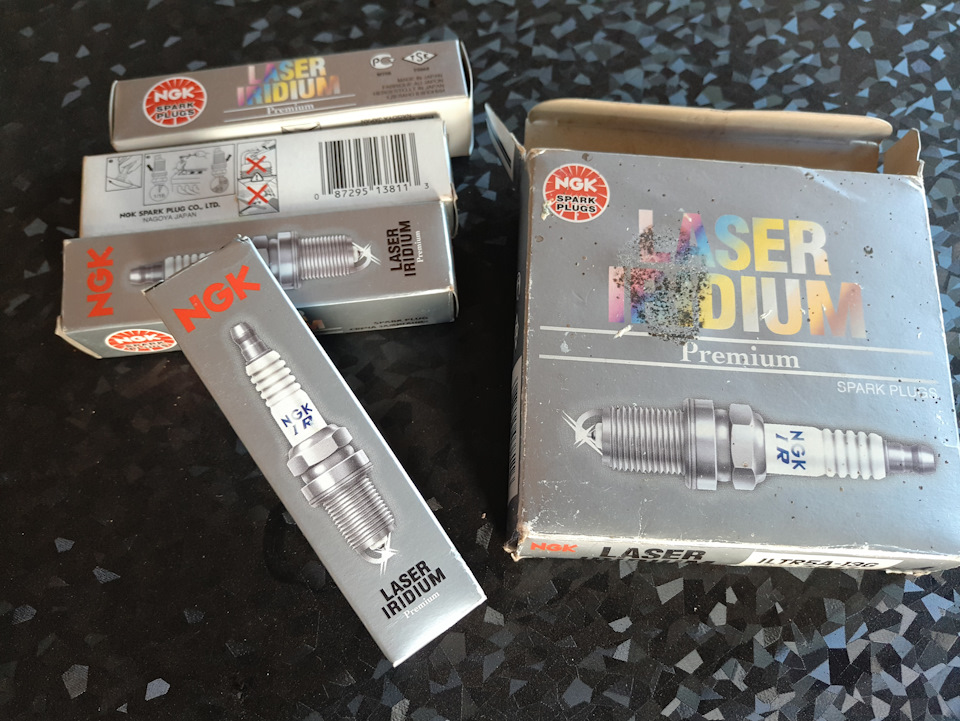 NGK LASER IRIDIUM 2