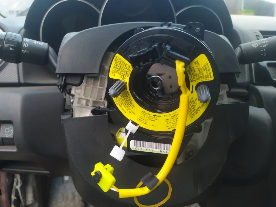 Кільце AIRBAG контактне, шлейф керма Mazda 3 BK 1.6 2007р. Пропав сигнал.