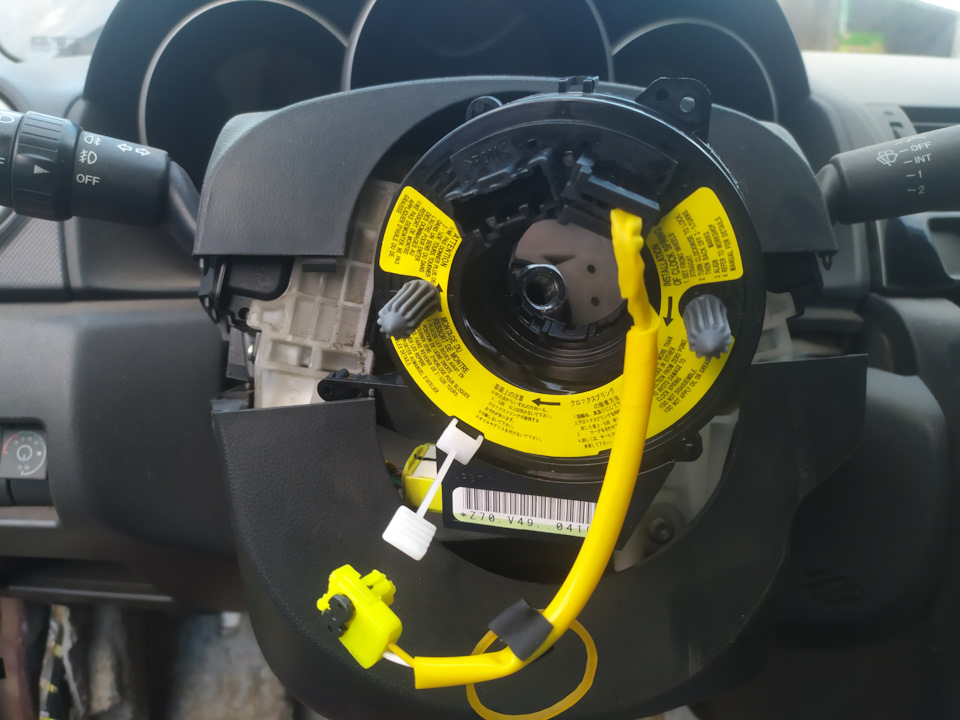 Кільце AIRBAG контактне, шлейф керма Mazda 3 BK 1.6 2007р. Пропав сигнал. 1