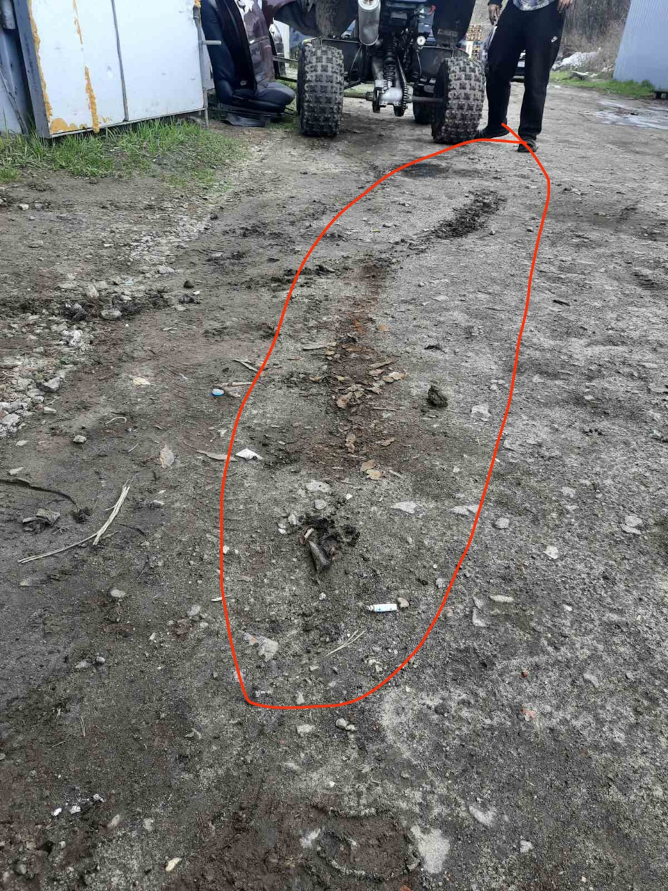 У Мазди 3 BK 2007 р. немає порогів ( 1