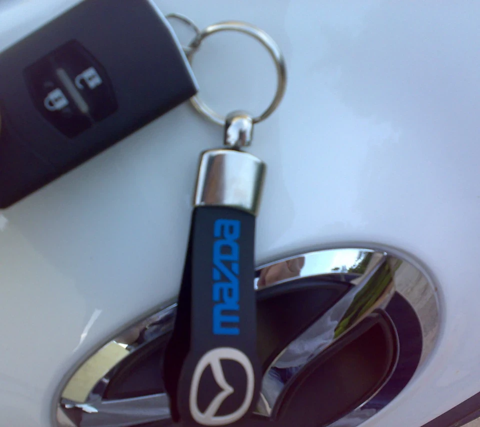 Брелок MAzdA
