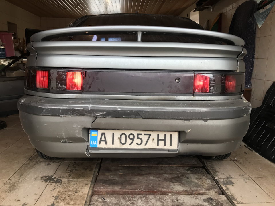 Задні ліхтарі 3