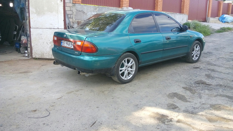Подвійний вихлоп mazda 323 ba 4