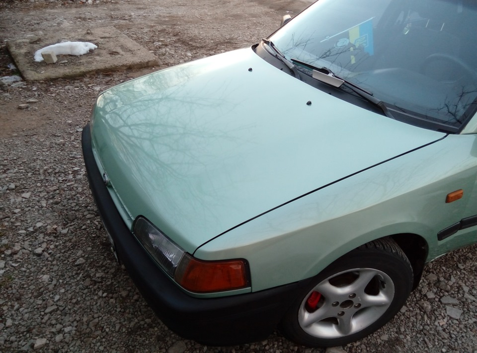 Трохи свіжих фоток MAZDA 323 BG 4