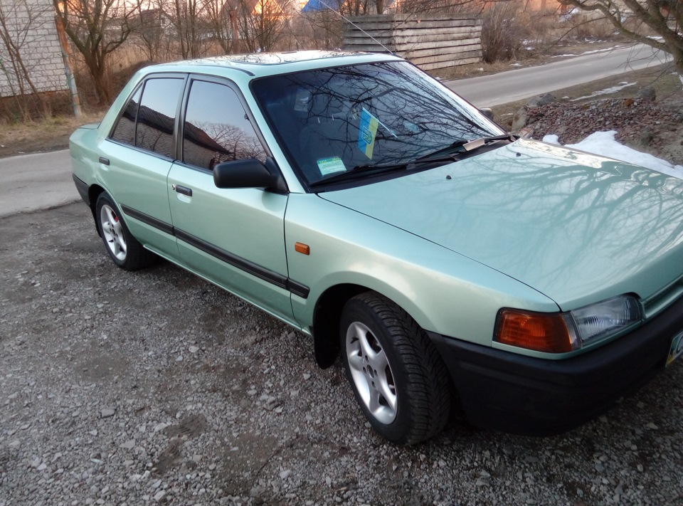 Трохи свіжих фоток MAZDA 323 BG 2