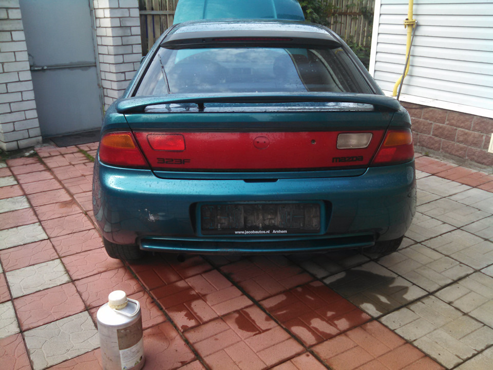 Mazda 323F ba 1.8 1997 р. за шматками))) 2
