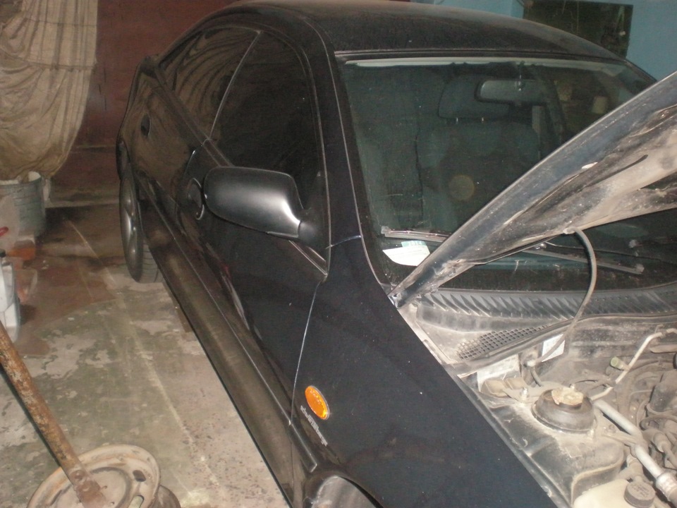 Розбирається донор Mazda 323f ba 1.5 1996 3