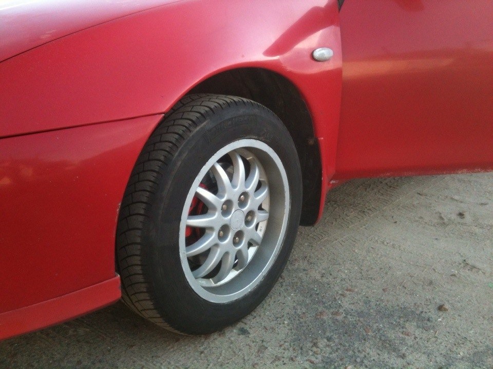 Змінюємо гуму Michelin 195\60\15 5