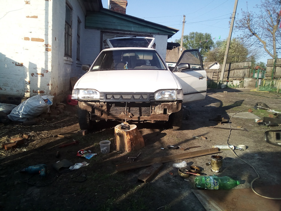Починаю збирати морду 1