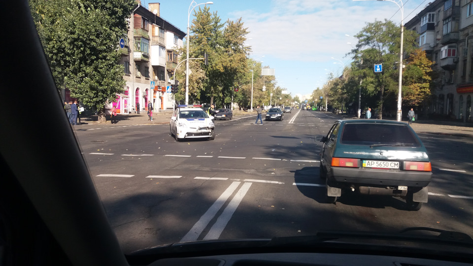 не сидиться без діла 1